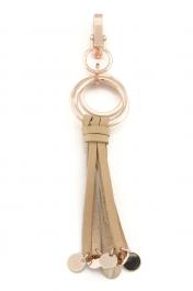 Kľúčenka Lizas koženkový strapček s ozdobami  